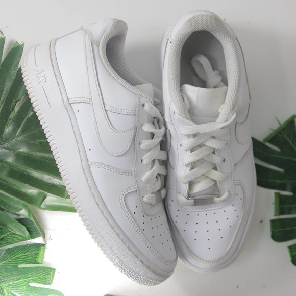 Nike Shoes - NIke Af1 Air Force 1 Low White Women's Sneakers 002827 size 6youth/7.5womens